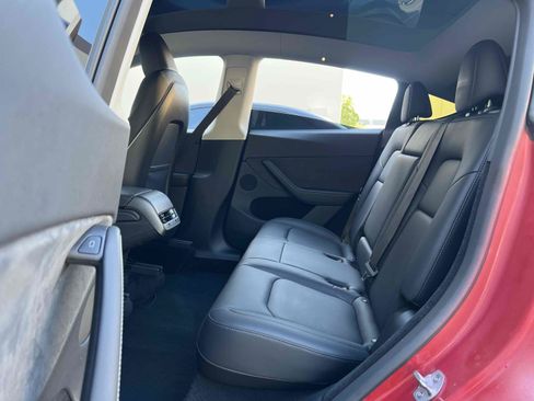 Used 2023 Tesla Model Y Long Range AWD/4WD image 6