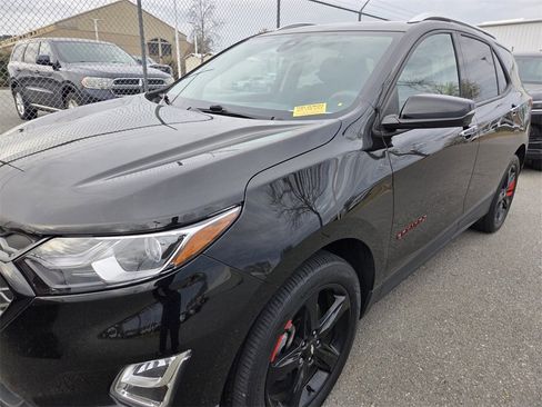 Used 2020 Chevrolet Equinox Premier w/ Premier Redline Edition image 9