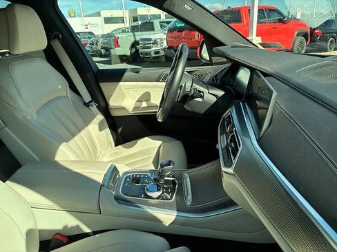 Used 2021 BMW X5 xDrive40i w/ M Sport Package AWD/4WD image 25