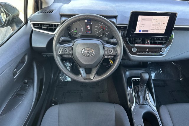 Certified 2025 Toyota Corolla LE FWD image 18