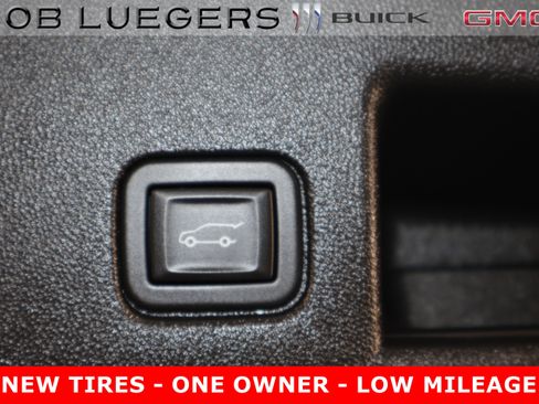 Certified 2023 Chevrolet Equinox LT w/ Driver Convenience Package image 23