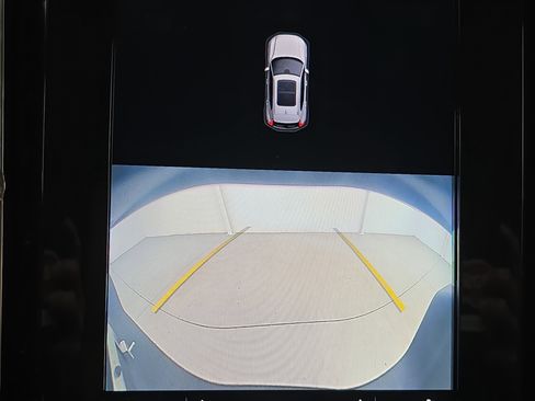 Used 2023 Volvo XC40 B4 Ultimate w/ Protection Package Premier image 23