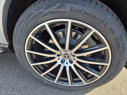 New 2026 Mercedes-Benz GLS 450 4MATIC image 33