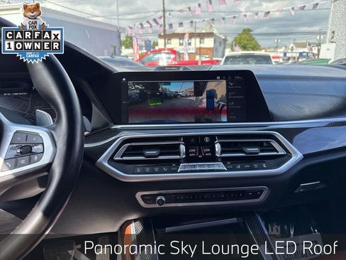 Used 2021 BMW X5 M50i w/ Executive Package image 23
