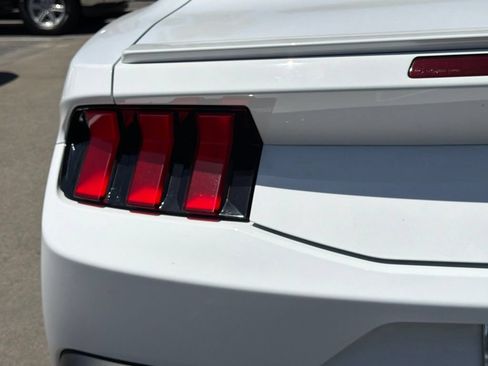 Used 2025 Ford Mustang GT Premium RWD image 13