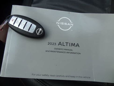 Used 2023 Nissan Altima 2.5 SR FWD image 37