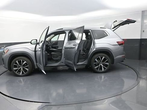 Used 2026 Volkswagen Atlas SEL Premium R-Line AWD/4WD image 40