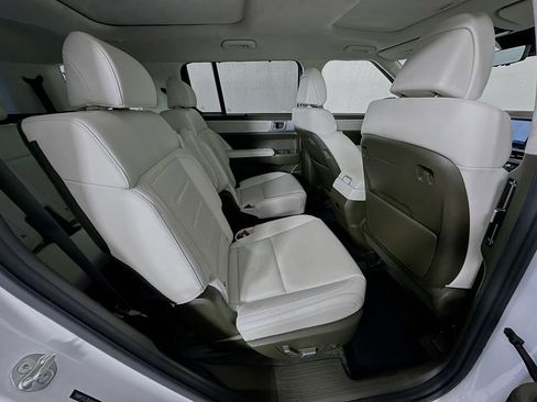 Used 2024 Hyundai Santa Fe Calligraphy AWD/4WD image 29