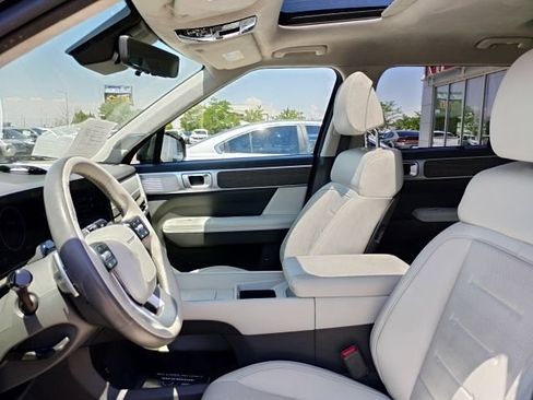 Used 2024 Hyundai Santa Fe Calligraphy AWD/4WD image 19
