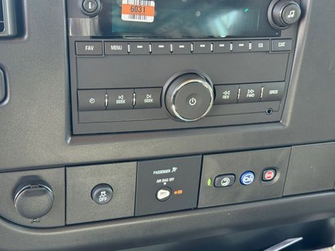 New 2025 Chevrolet Express 2500 w/ Driver Convenience Package image 20
