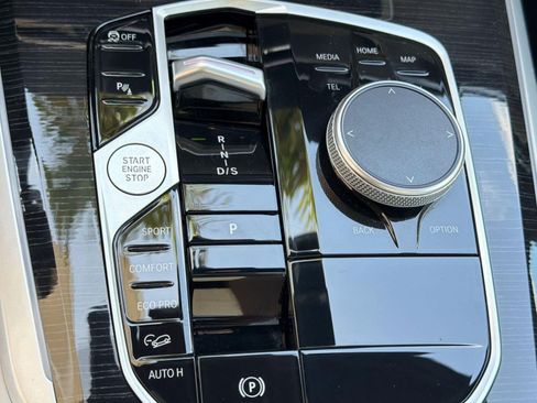 Used 2024 BMW X5 M60i w/ Climate Comfort Package image 33