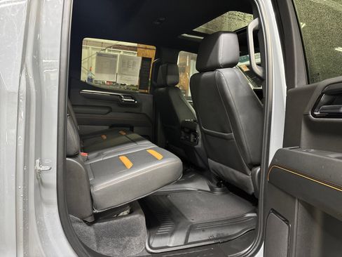 Certified 2025 GMC Sierra 1500 AT4 w/ AT4 Premium Package image 42