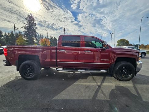Used 2015 Chevrolet Silverado 3500 LTZ image 4