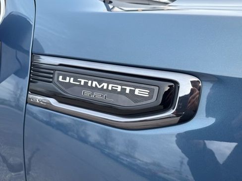 Used 2025 GMC Sierra 1500 Denali Ultimate image 10