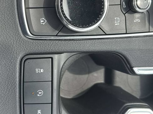 Used 2025 Cadillac XT4 Premium Luxury FWD image 21