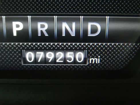Used 2019 RAM 1500 Laramie AWD/4WD image 34