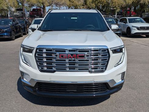 Used 2024 GMC Acadia Denali w/ Super Cruise Package FWD image 8