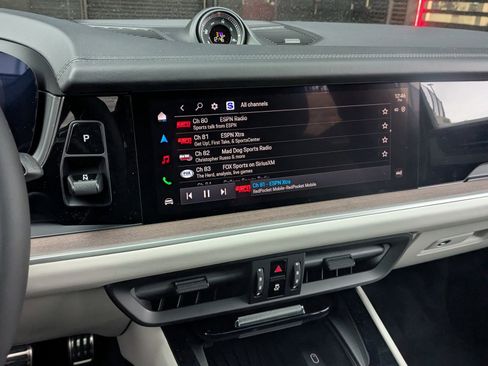 New 2026 Porsche Cayenne S image 18