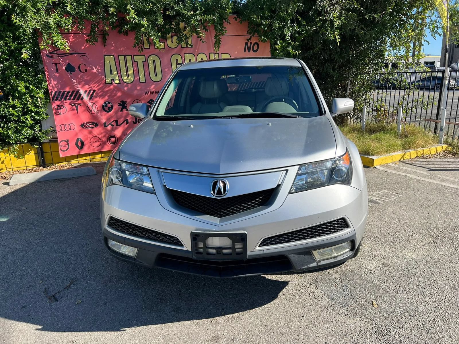 Used 2010 Acura MDX w/ Technology Package AWD/4WD image 3