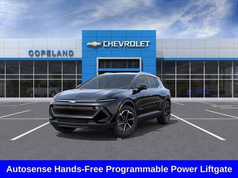 New 2026 Chevrolet Equinox EV LT FWD image 9