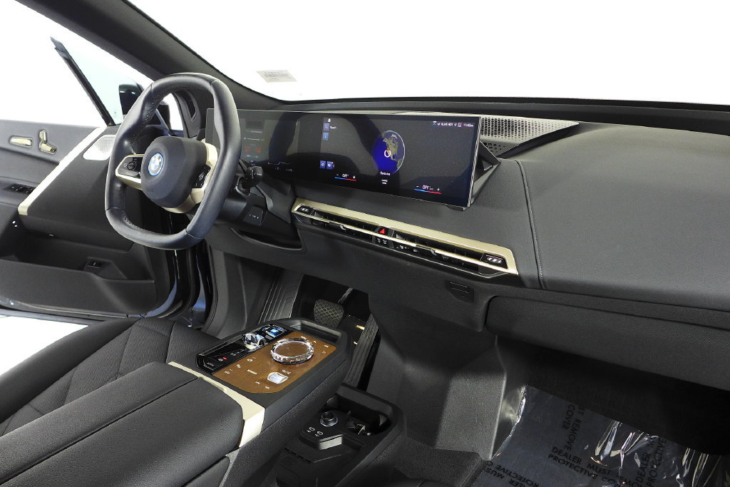 Used 2023 BMW iX M60 w/ Executive Package AWD/4WD image 12