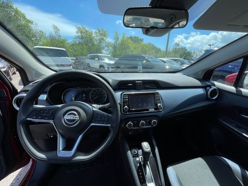 Used 2025 Nissan Versa SV image 31