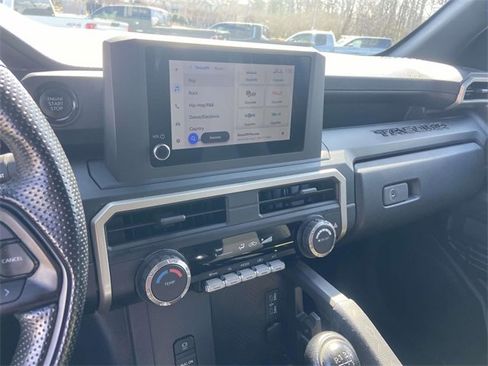 Used 2024 Toyota Tacoma SR image 22