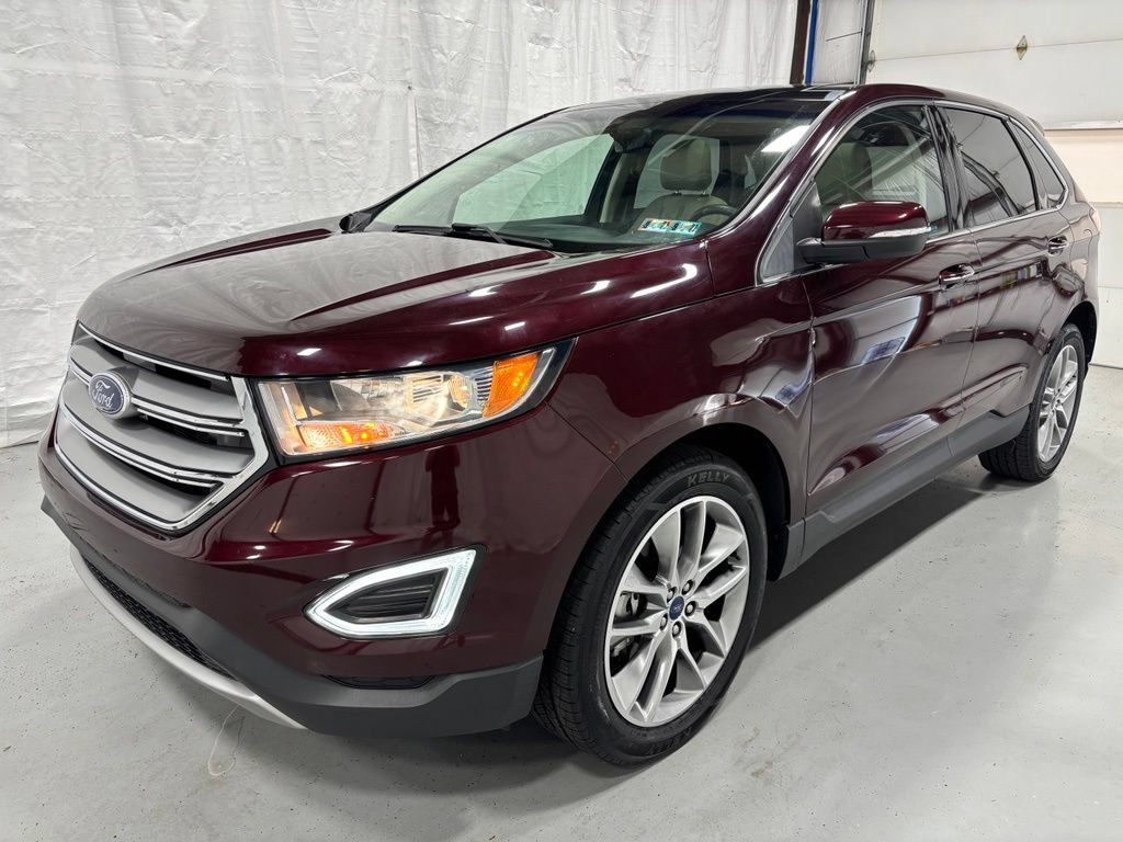 Used 2018 Ford Edge Titanium w/ Equipment Group 301A AWD/4WD image 3