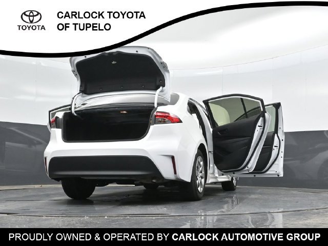 Used 2024 Toyota Corolla LE FWD image 45