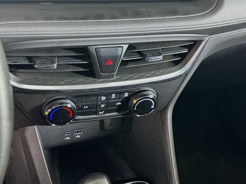 Used 2024 Buick Encore GX Preferred image 23