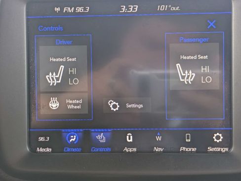 Used 2020 Jeep Renegade Altitude FWD image 23