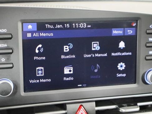 Used 2023 Hyundai Elantra SEL image 28