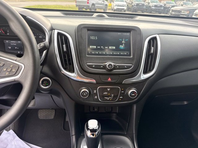 Used 2018 Chevrolet Equinox LT FWD image 19