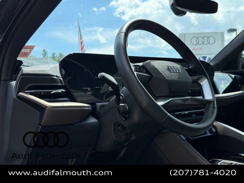 Used 2025 Audi Q5 Premium w/ Convenience Package AWD/4WD image 27