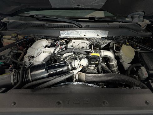 Used 2017 Chevrolet Silverado 2500 LTZ w/ Duramax Plus Package AWD/4WD image 28