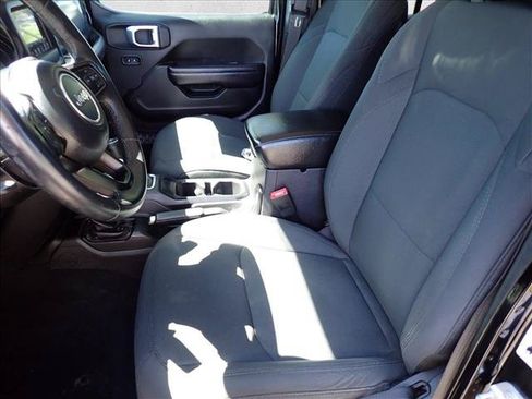 Used 2018 Jeep Wrangler Unlimited Sport S AWD/4WD image 10