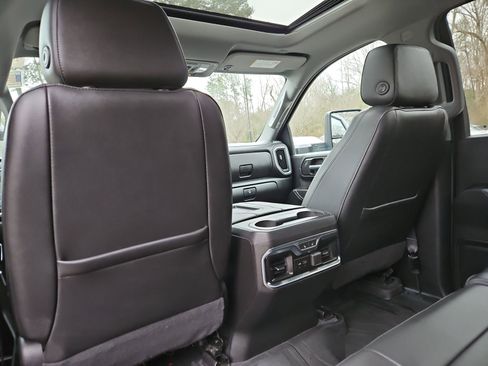 Used 2020 Chevrolet Silverado 2500 LTZ w/ LTZ Premium Package image 19