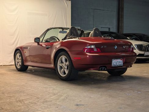 Used 2001 BMW Z3 2.5i RWD image 8