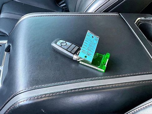 Used 2019 Ford F150 Platinum image 10