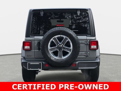 Used 2022 Jeep Wrangler Unlimited Sahara w/ Cold Weather Group image 6