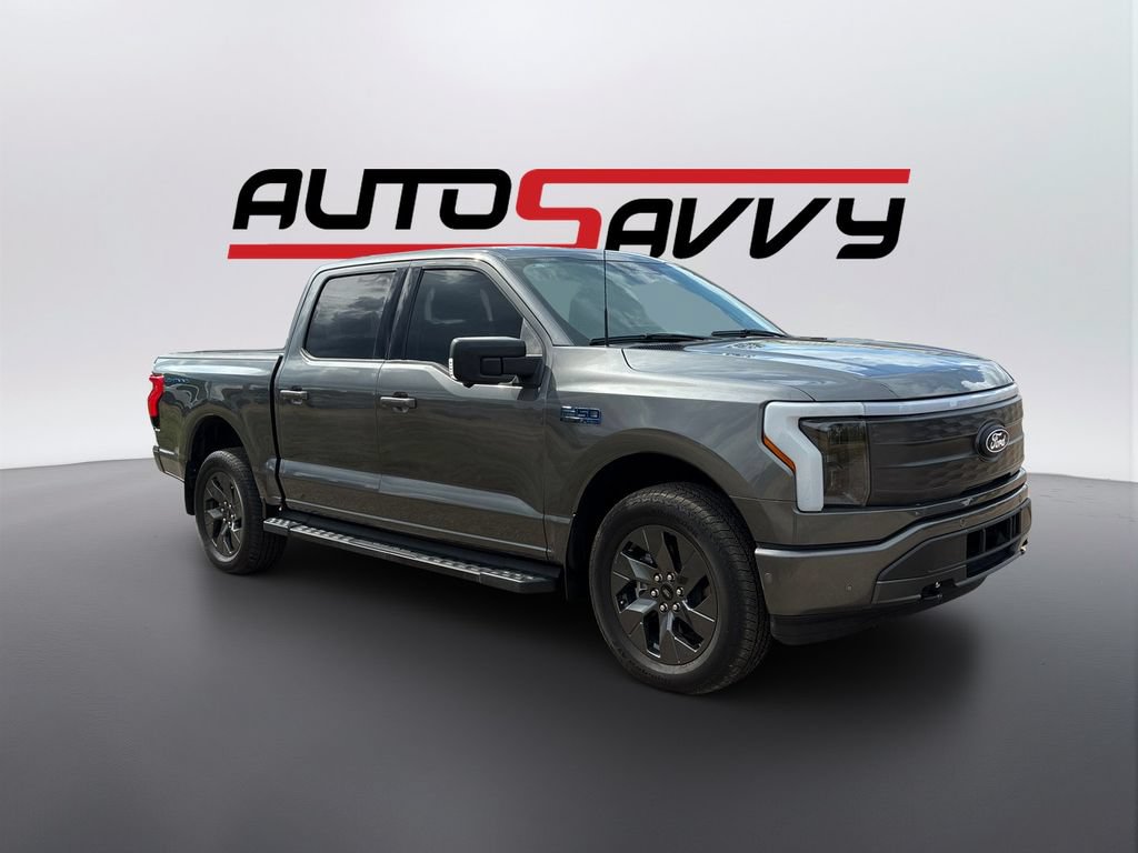 Used 2025 Ford F150 Lightning Flash AWD/4WD image 3