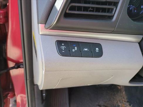 Used 2019 Hyundai Elantra SEL image 13