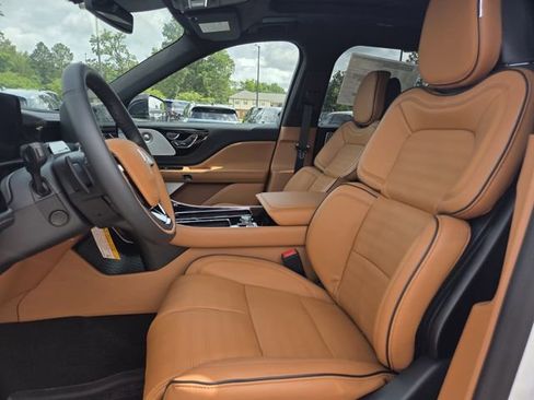 New 2026 Lincoln Aviator Black Label AWD/4WD image 12