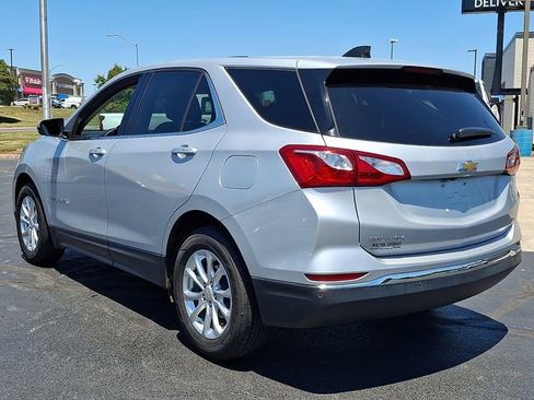 Used 2019 Chevrolet Equinox LT FWD image 4
