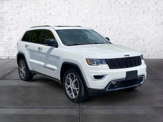 Used 2020 Jeep Grand Cherokee Limited image 1