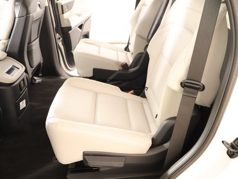 New 2026 Lincoln Navigator Premiere AWD/4WD image 13