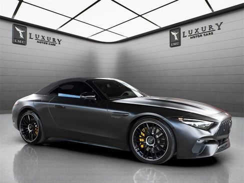 Used 2022 Mercedes-Benz SL 55 AMG 4MATIC image 35