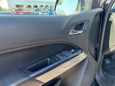 Used 2020 Chevrolet Colorado ZR2 image 31