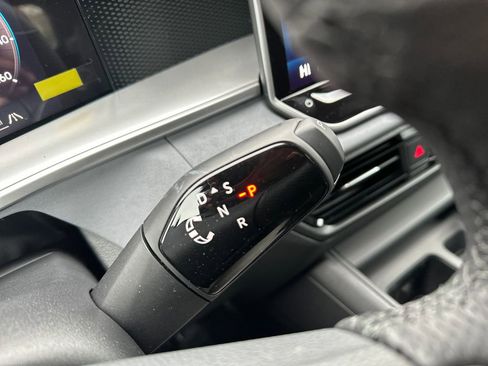 New 2026 Volkswagen Tiguan SE R-Line image 12