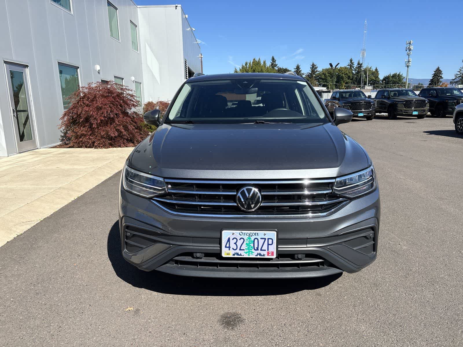 Used 2024 Volkswagen Tiguan SE AWD/4WD image 7